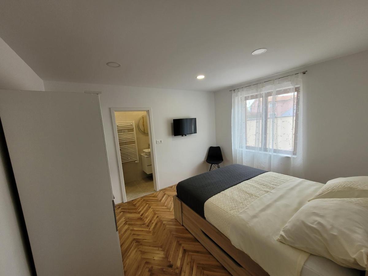 The Setting Sun Apartment Umag Bagian luar foto